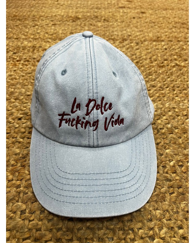 GORRA BORDADO La Dolce Fucking Vida