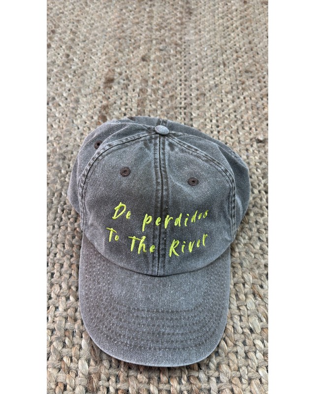 GORRA BORDADO De perdidos to the river