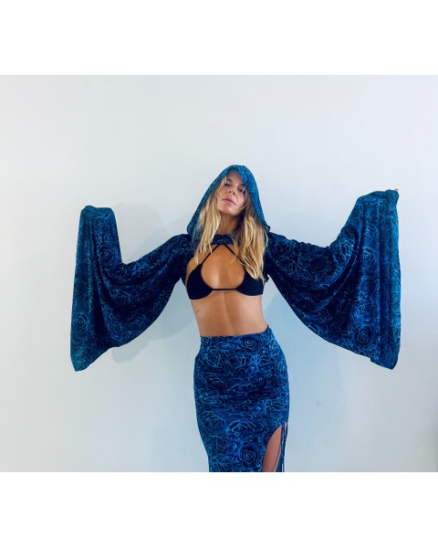 Prenda Única EDICIÓN ESPECIAL PASARELA, Seda Capucha y Mangas Guardianas del Océano