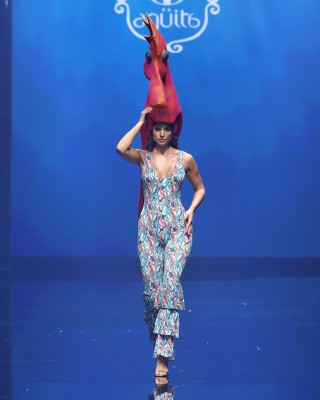 SIN REPOSICIÓN

Haz tuya una pieza de pasarela única.